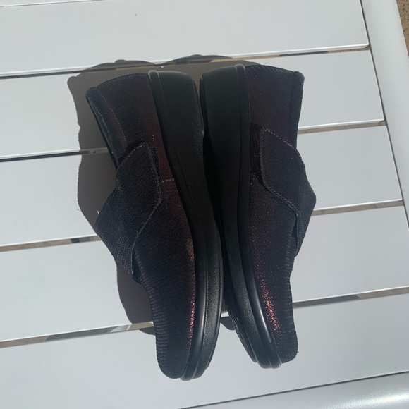 Alegria LAU-869 wine glittery leather shoe size 9 ( European 39) - Picture 10 of 14